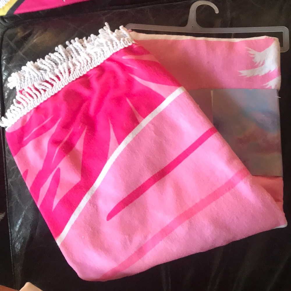 NWT LIMITED TOO Girl Tropicool Round Beach Towel